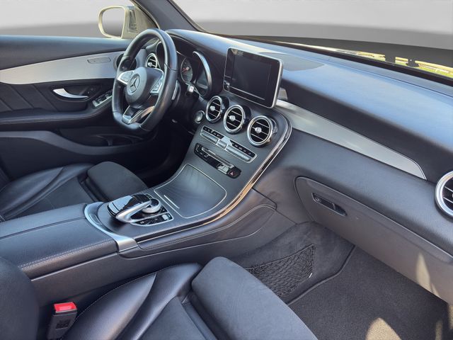 Fahrzeugabbildung Mercedes-Benz GLC 220d 4Matic+AMG+LED+CarPlay+Kamera+Spur+AHK