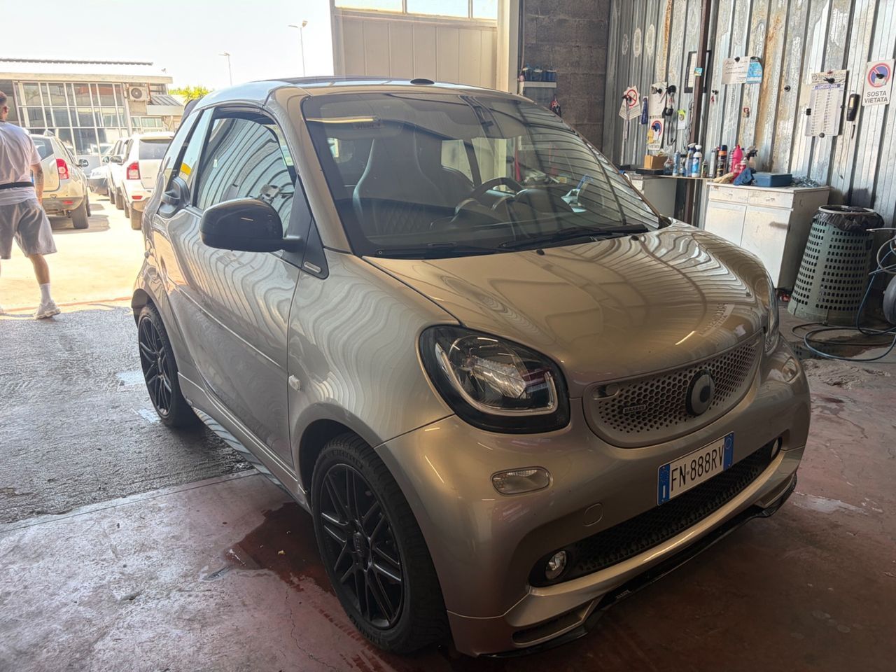 Smart ForTwo BRABUS 0.9 Turbo CABRIO 15th annive imagem 2
