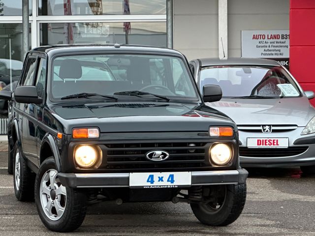 Lada Niva 4x4 Taiga 1,7i Euro6  AUX USB AHK ALU TÜV