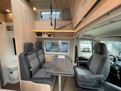 Pössl 2Win Vario | Automatik | Platz für 4 Personen