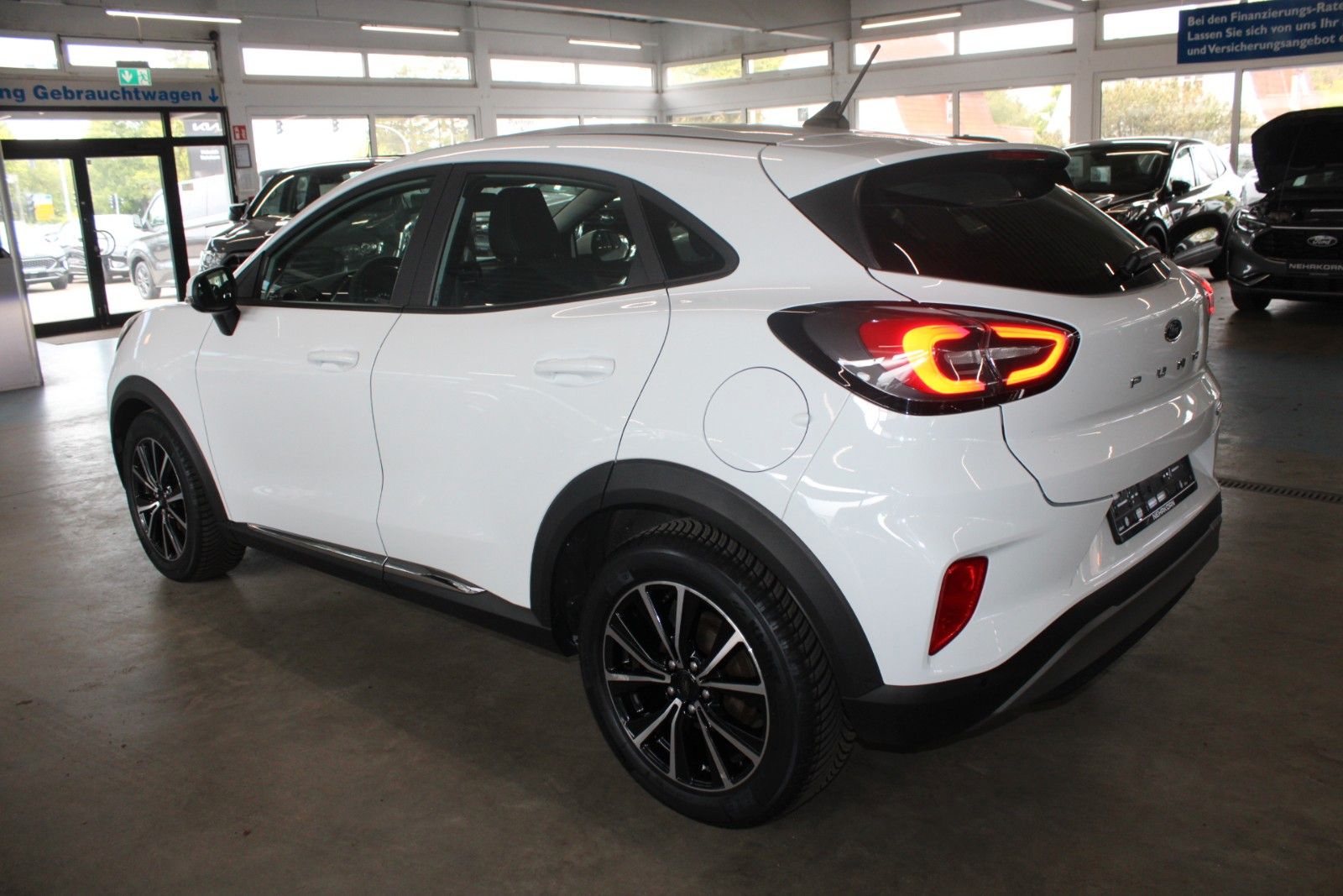 Fahrzeugabbildung Ford Puma MHEV Titanium LED Sicherheits + Winter Pak.
