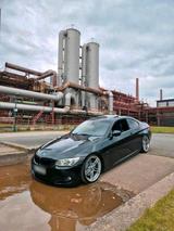 BMW E92 325i M Paket ab Werk Top Zustand - BMW 325: 325i M Paket
