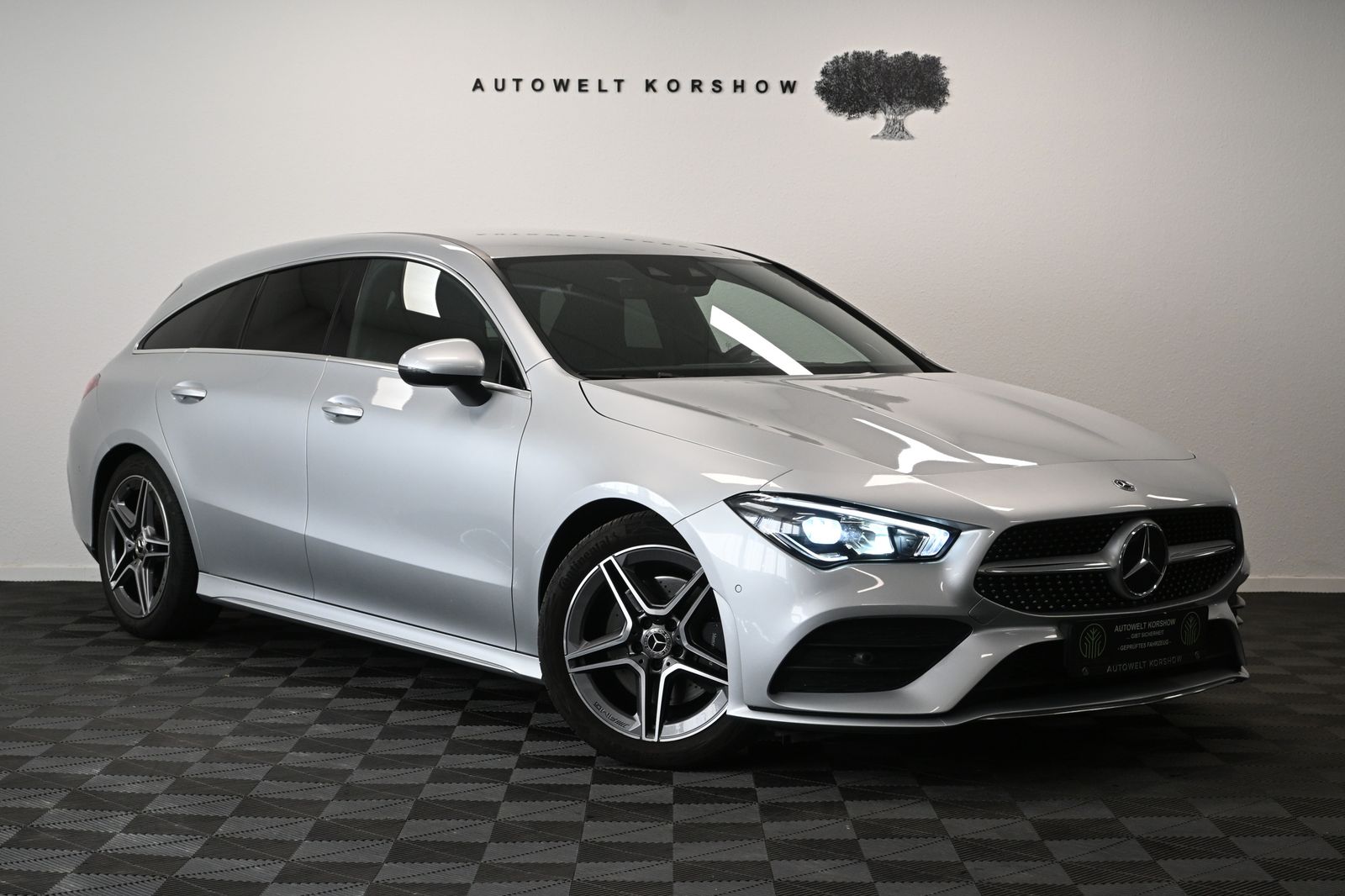 MERCEDES-BENZ CLA 200 Shooting Brake AMG-LINE *AHK*KAMERA*WIDE