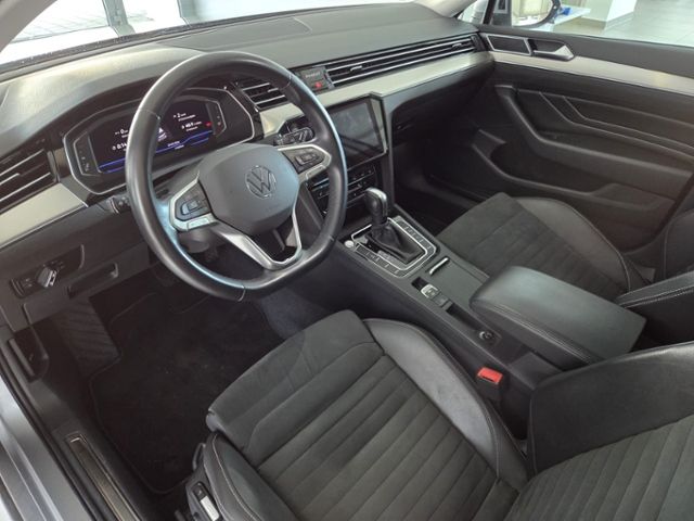 Passat Variant Elegance 2.0 TDI MATRIX STH AHK N