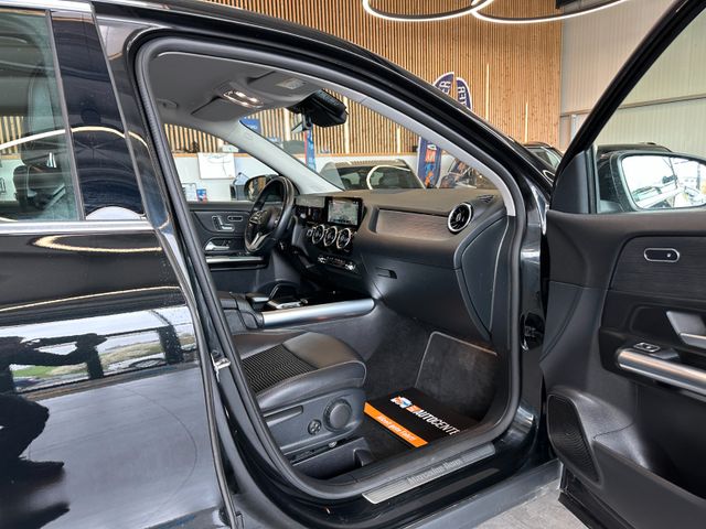 Mercedes-Benz GLA 220 d 4Matic *LED*AHK*Keyless*