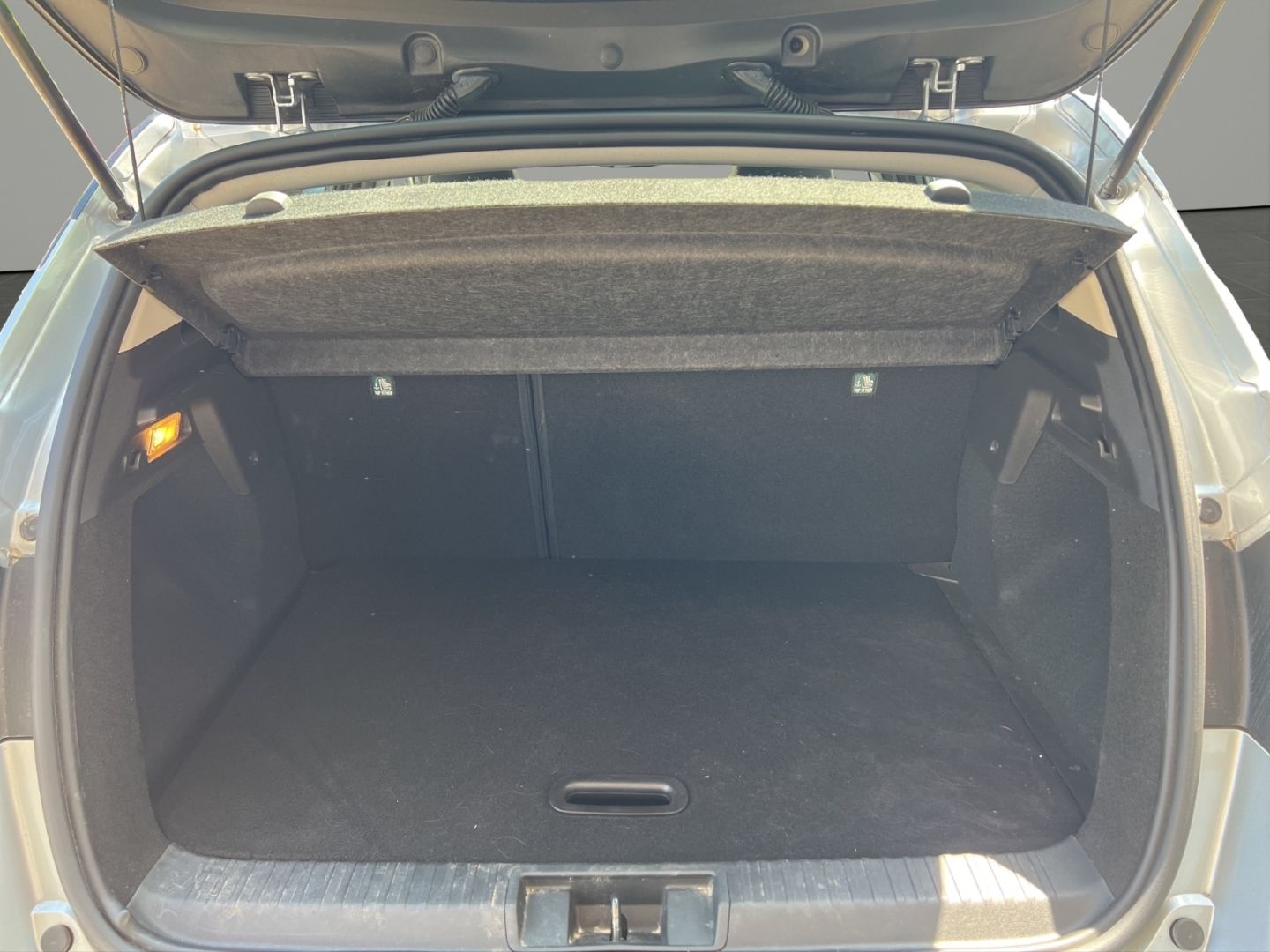Fahrzeugabbildung Renault Captur II Intens 1.3 TCe 155 EDC EU6d-T Navi Dig