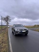 Volkswagen Touareg 3.0 V6 TDI R-Line Tiptronic Standheizung - VW Touareg Gebrauchtwagen in Hannover