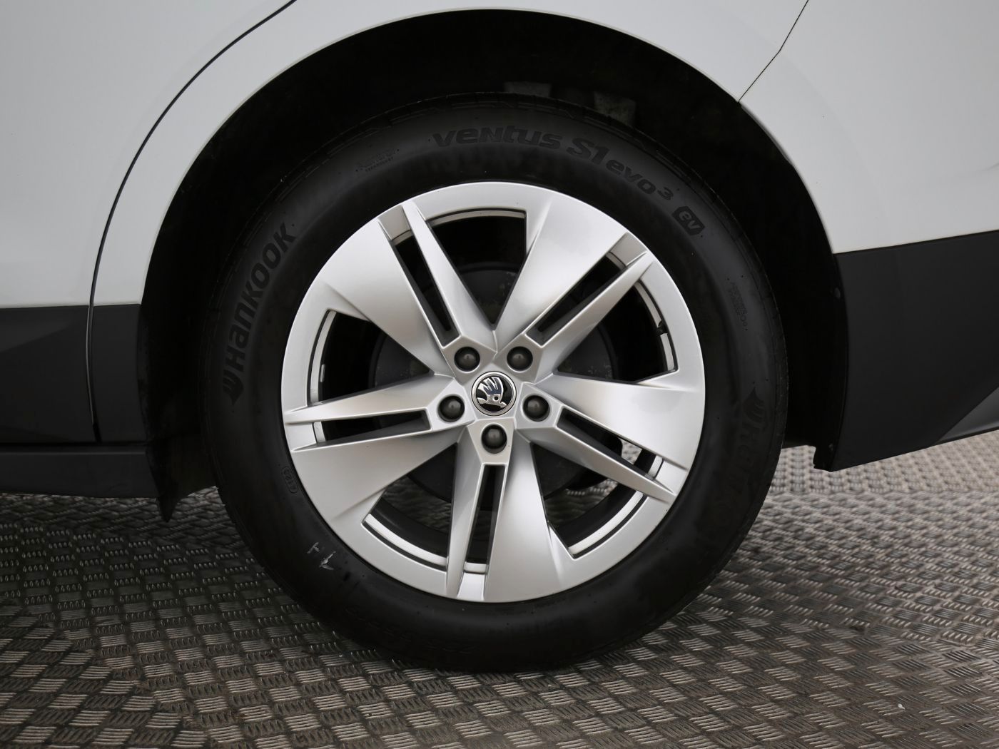Skoda Enyaq - Bild 7
