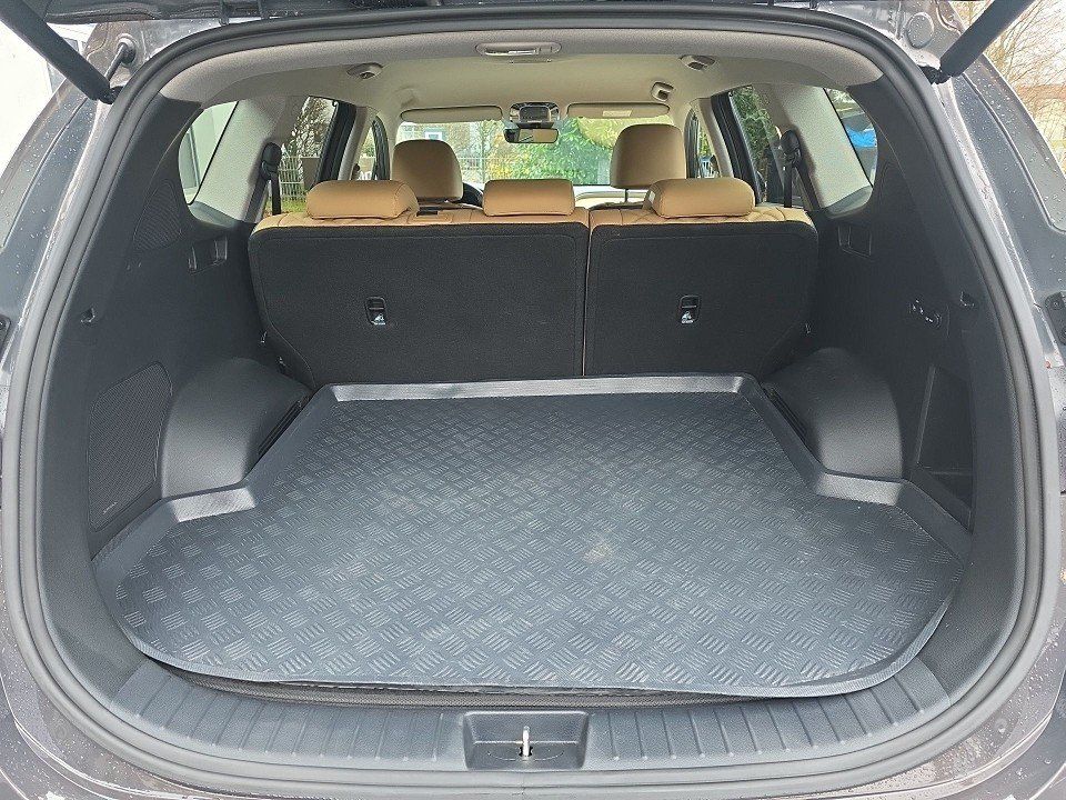 Fahrzeugabbildung Hyundai SANTA FE Hybrid 1.6T PRIME