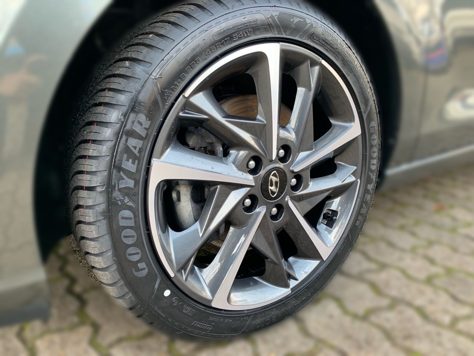 Fahrzeugabbildung Hyundai i30 1.5 T-GDI 7-DCT Trend Mild-Hybrid