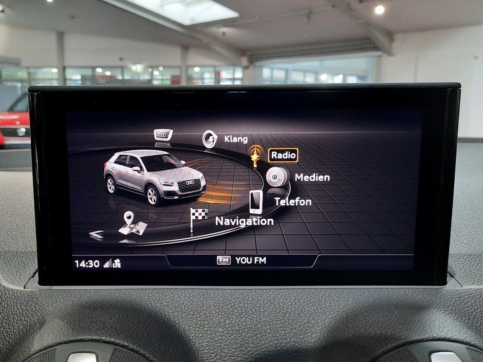 Fahrzeugabbildung Audi Q2 30 TDI S-line S-tronic *Navi*Cam*LED*PDC*ACC*