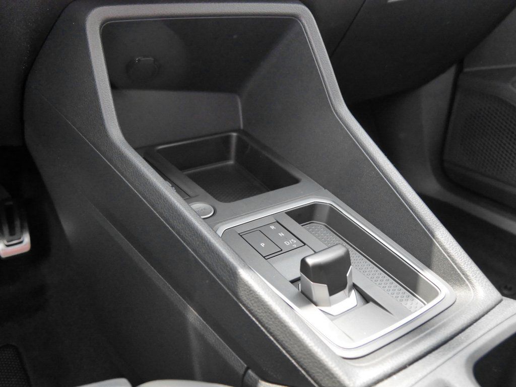 Fahrzeugabbildung Volkswagen Caddy Maxi Kombi 2.0 TDI Style SHZ PDC ACC