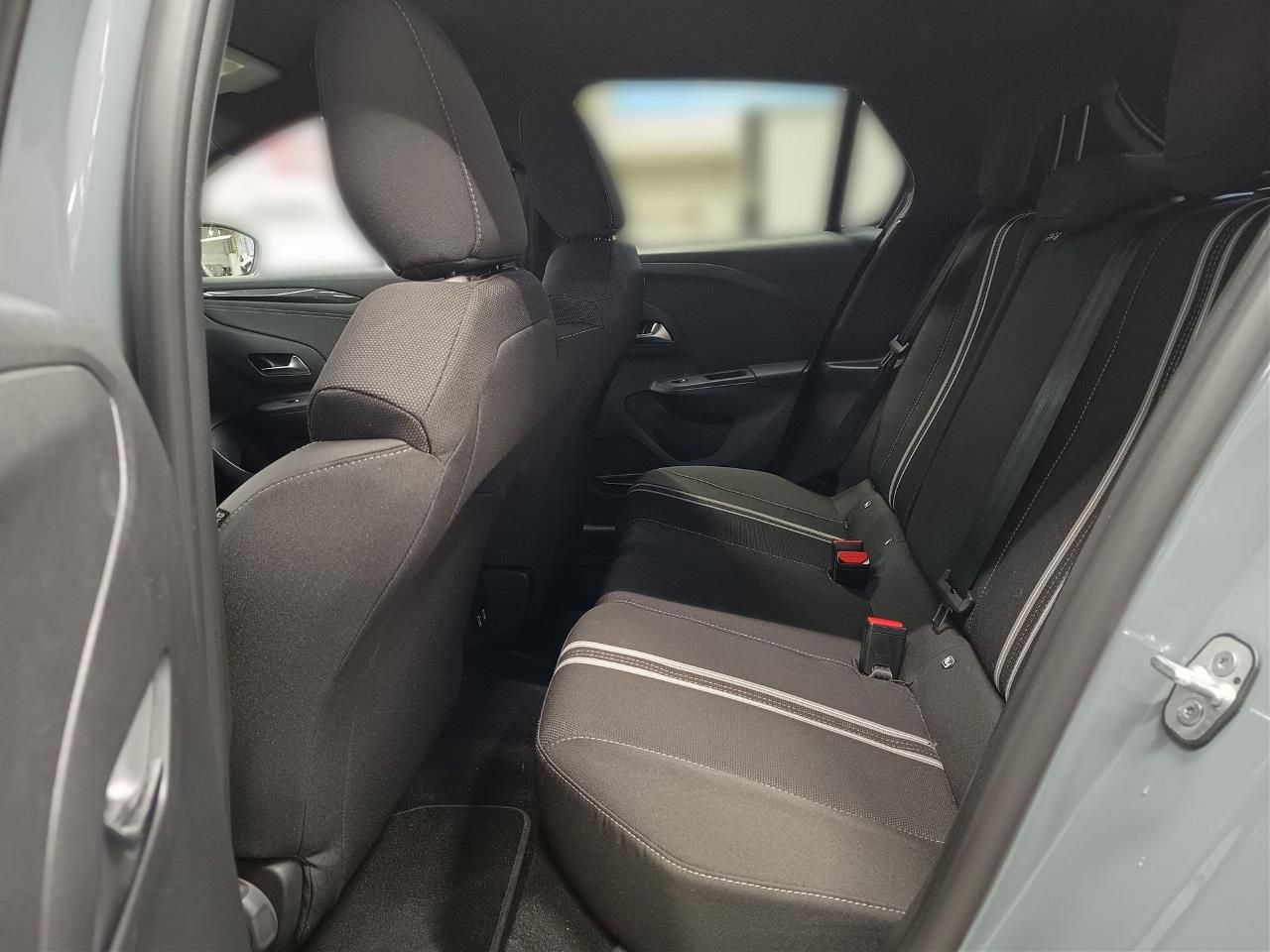 Fahrzeugabbildung Opel Corsa F 1.2 Turbo GS 74KW Automatik