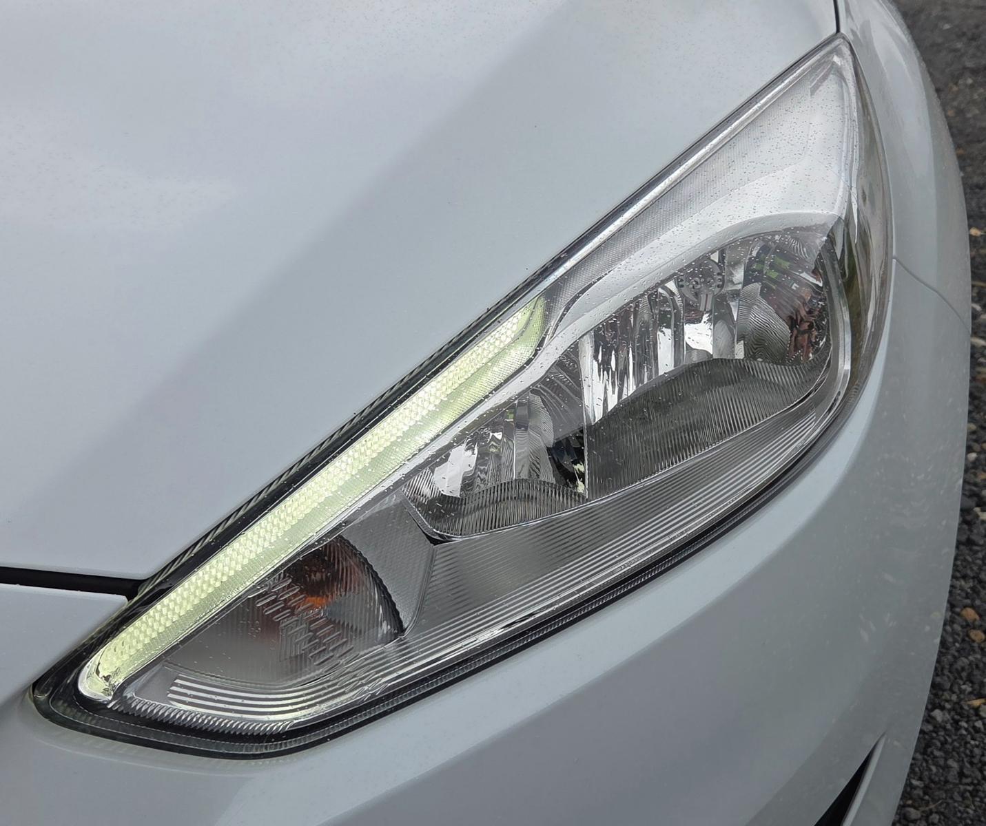 Ford Focus 2015 — photo 9