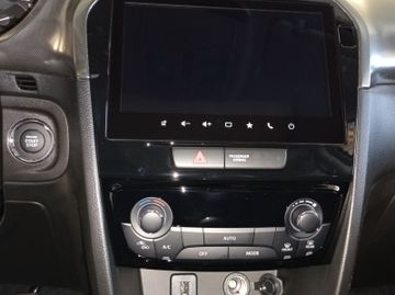 Fotografie 12 des Suzuki Vitara 1.4 Hybrid Comfort+ Navi AWD