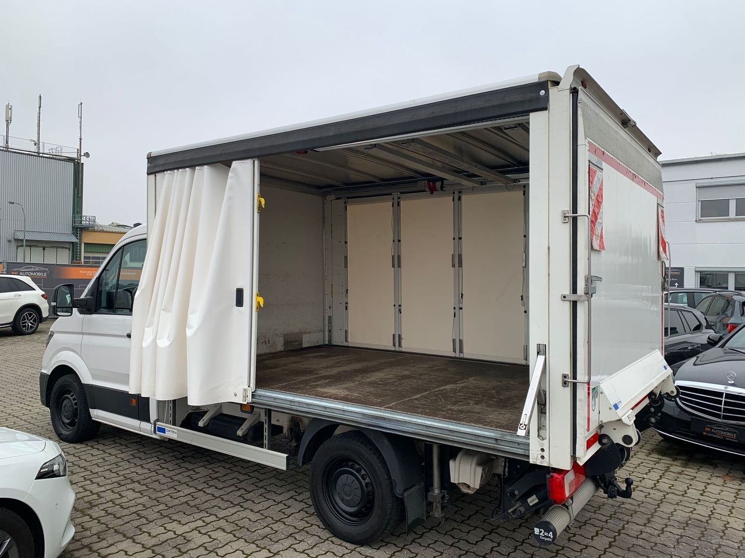 Fahrzeugabbildung Volkswagen Crafter Pritsche 35 mittell. LBW#Schiebeplane#Ka