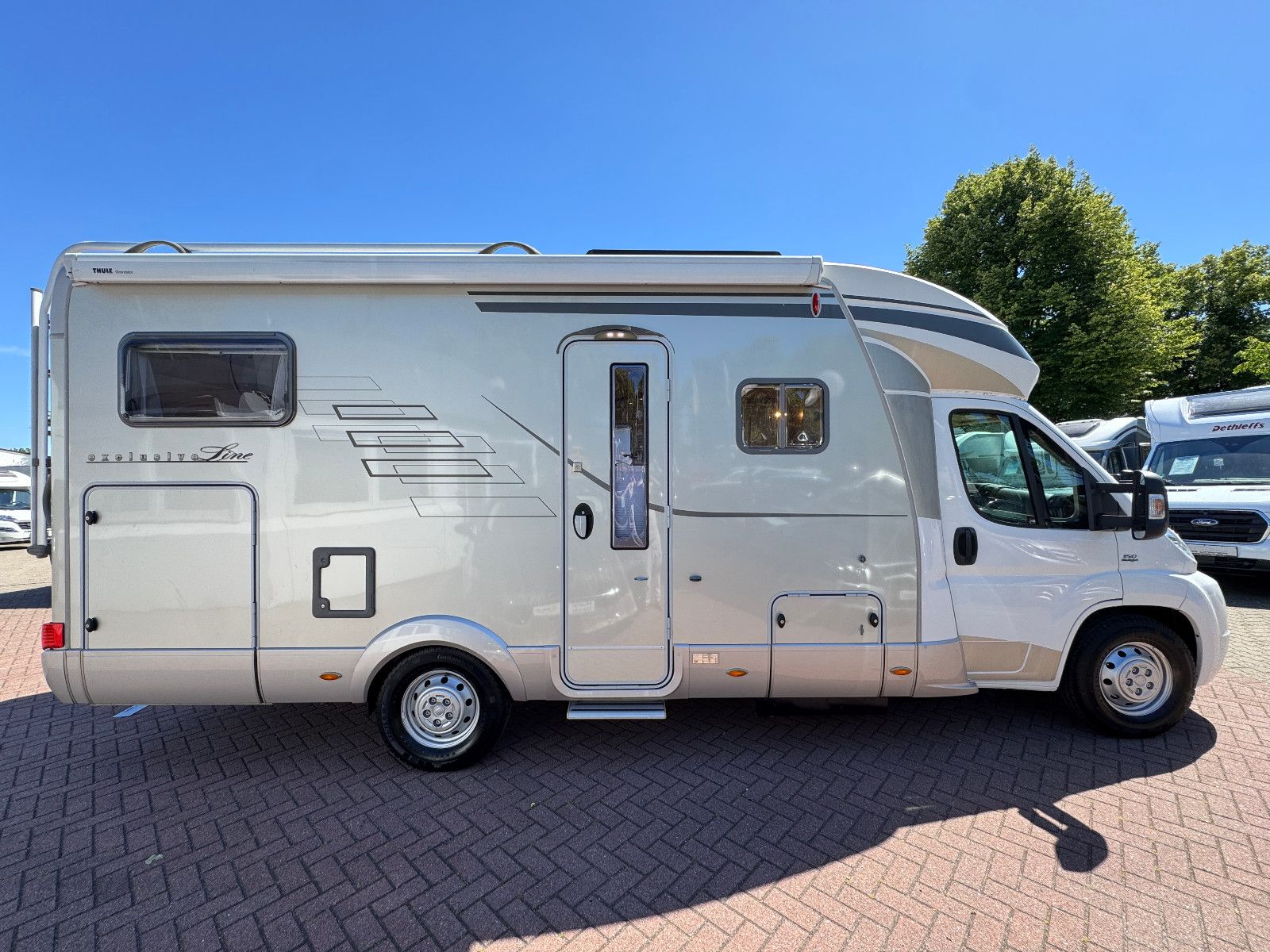Fahrzeugabbildung HYMER / ERIBA / HYMERCAR T 614 CL 2X2 EXCLUSIVE LINE DUCATO MAXI SOLAR 1H