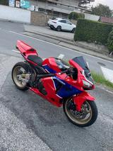Honda CBR 600 RR - HONDA 2005 CBR 600 RR