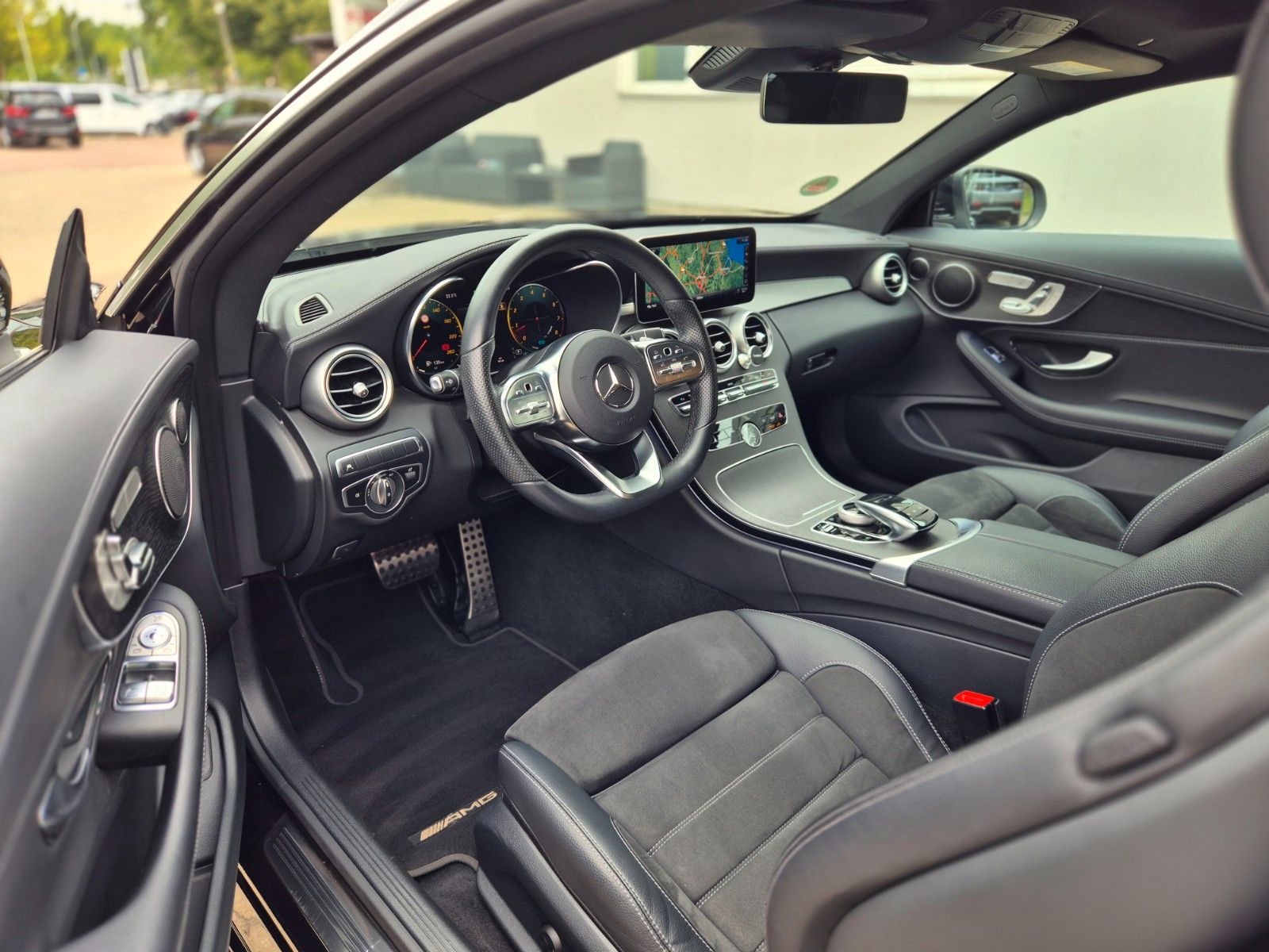 Mercedes-Benz C 300 Coupé 4Matic AMG Line Multibeam Virtual foto 19
