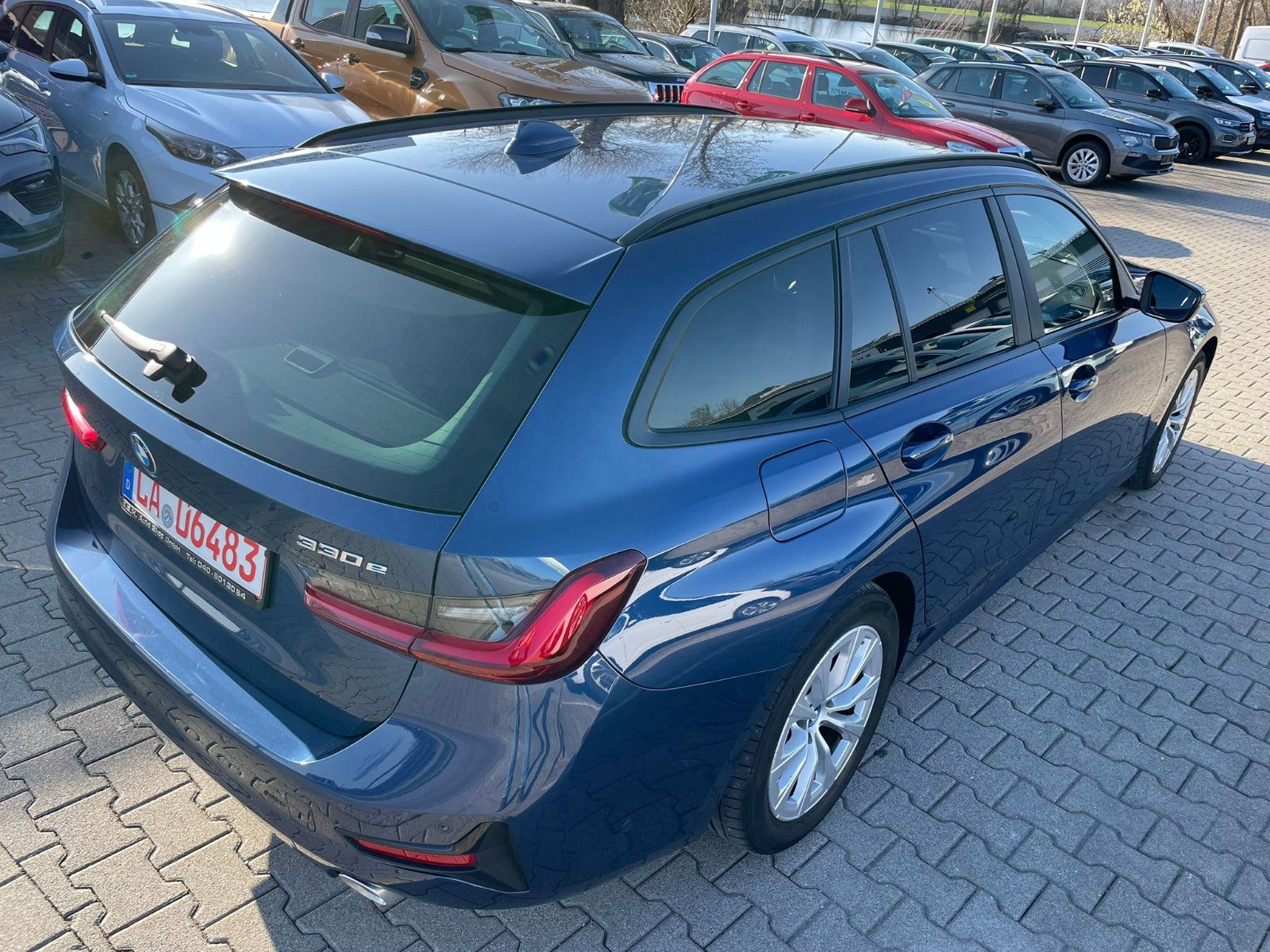 BMW 330e Touring Advantage HUD SHZ RFK AHK LiveCoPro foto 4