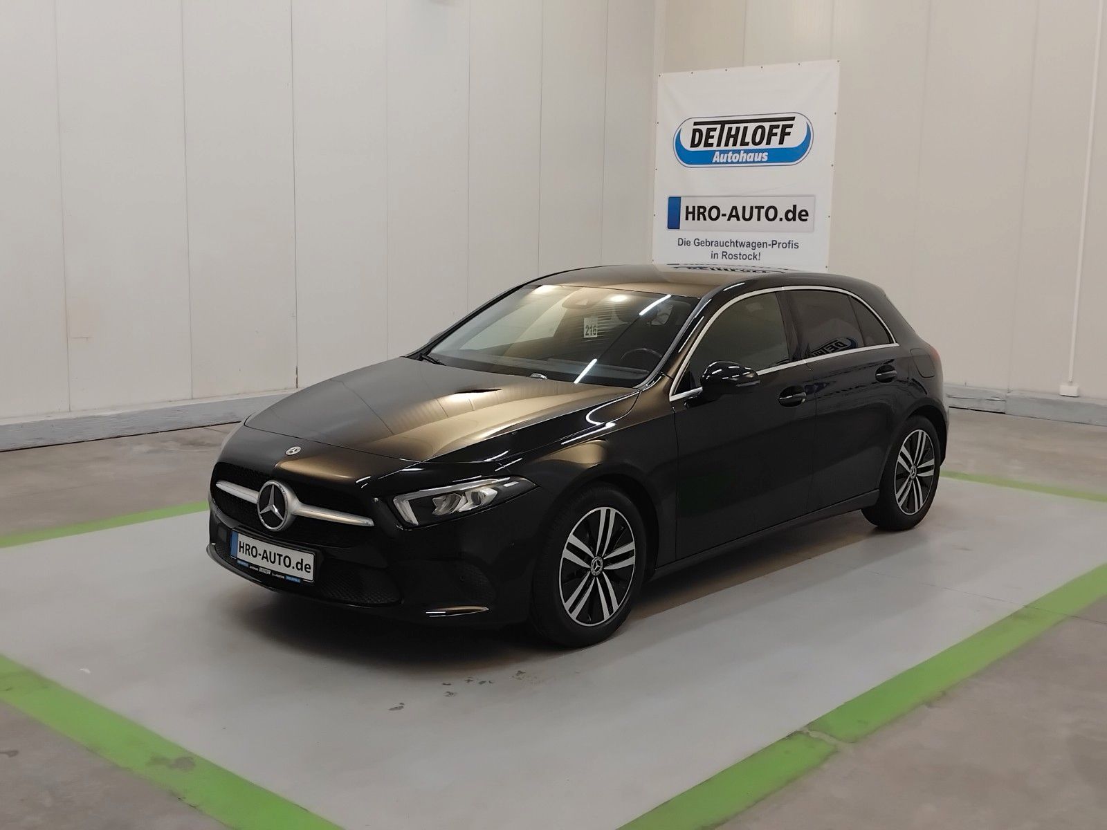 Mercedes-Benz A 180 (06/2026, Benzin)