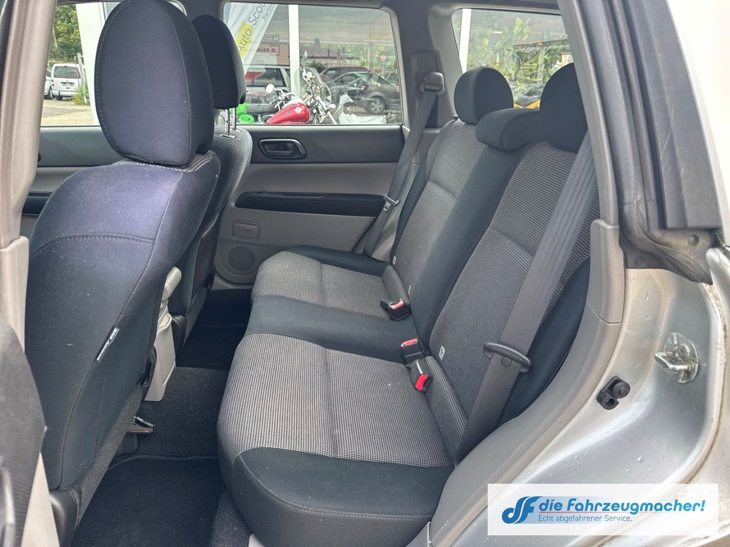 Fahrzeugabbildung Subaru Forester 2.0 X Active Niveau Klimaautom *EXPORT