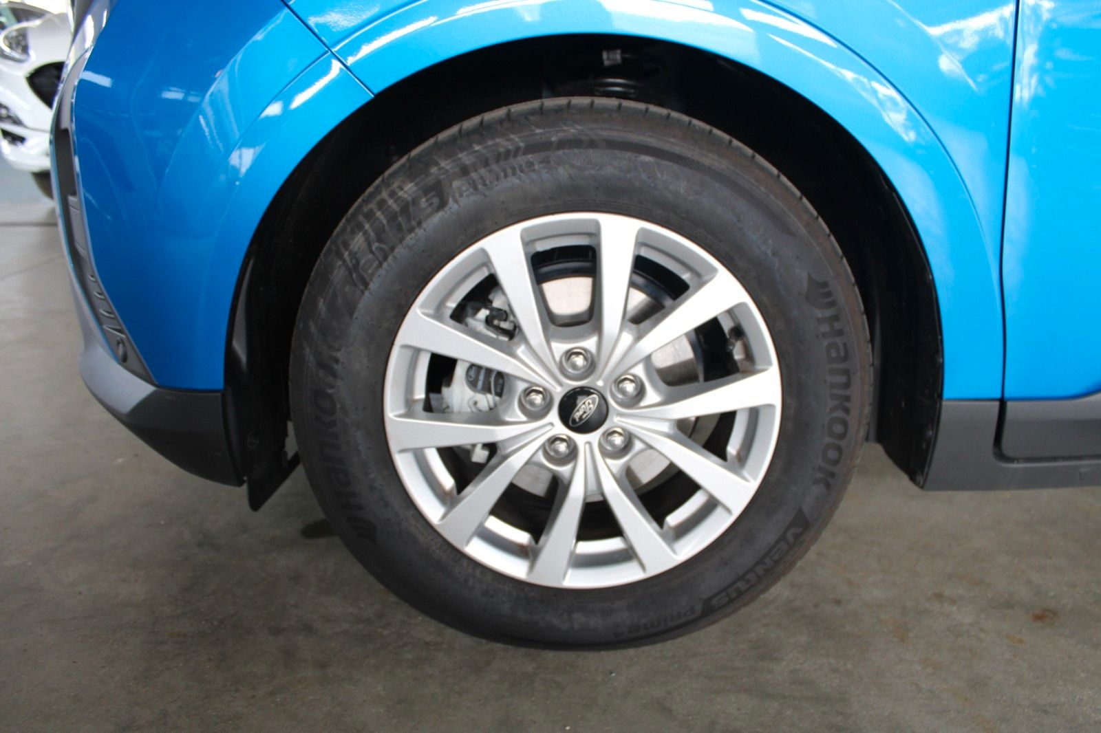 Fahrzeugabbildung Ford Tourneo Courier Titanium Automatik FahrerAssPak