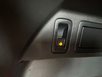 MYAUTOCENTER – Gebraucht- und Jahreswagen mit Werkstattservice in Pfaffenhofen Volkswagen Tiguan Sound BMTStart-Stopp 4Motion *2.Hand*AHK