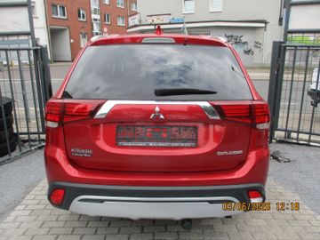 Mitsubishi Outlander - 5