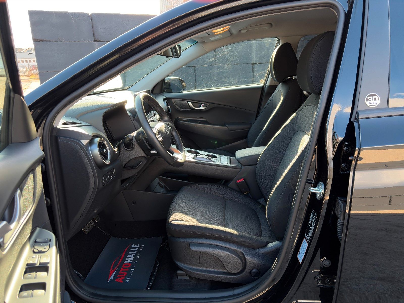 Fahrzeugabbildung Hyundai KONA E Edition 30+ Wärmepumpe CarPlay KRELL LHZ