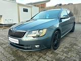 Skoda Superb Combi Exclusive - Skoda Superb: Exclusive