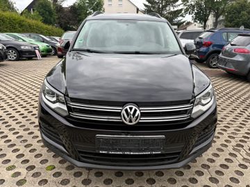 Volkswagen Tiguan - 2
