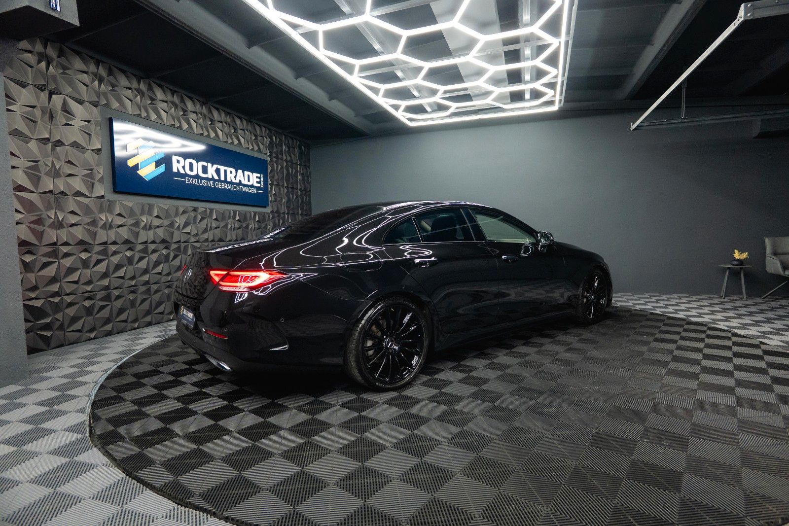 Fahrzeugabbildung Mercedes-Benz CLS 400d 4Matic AMG Night-Paket *Burmester*ACC*