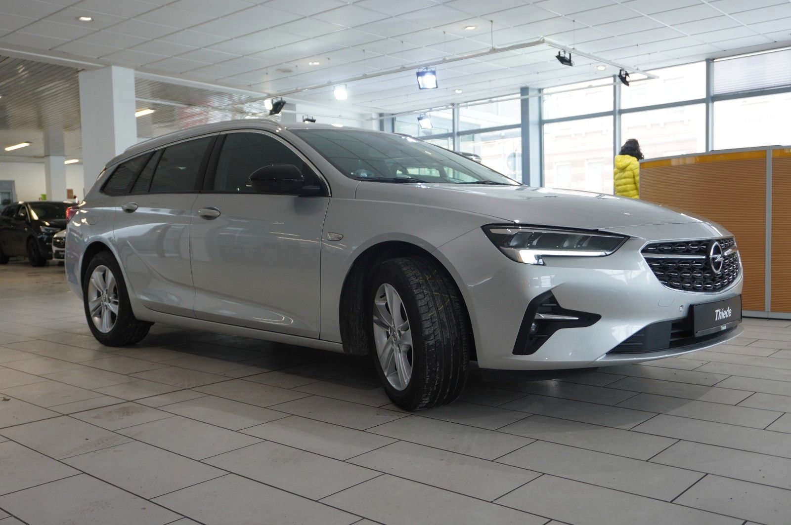 Fahrzeugabbildung Opel Insignia B ST 2.0D BUSINESS NAVI/LED/VIRT/SH/AHK