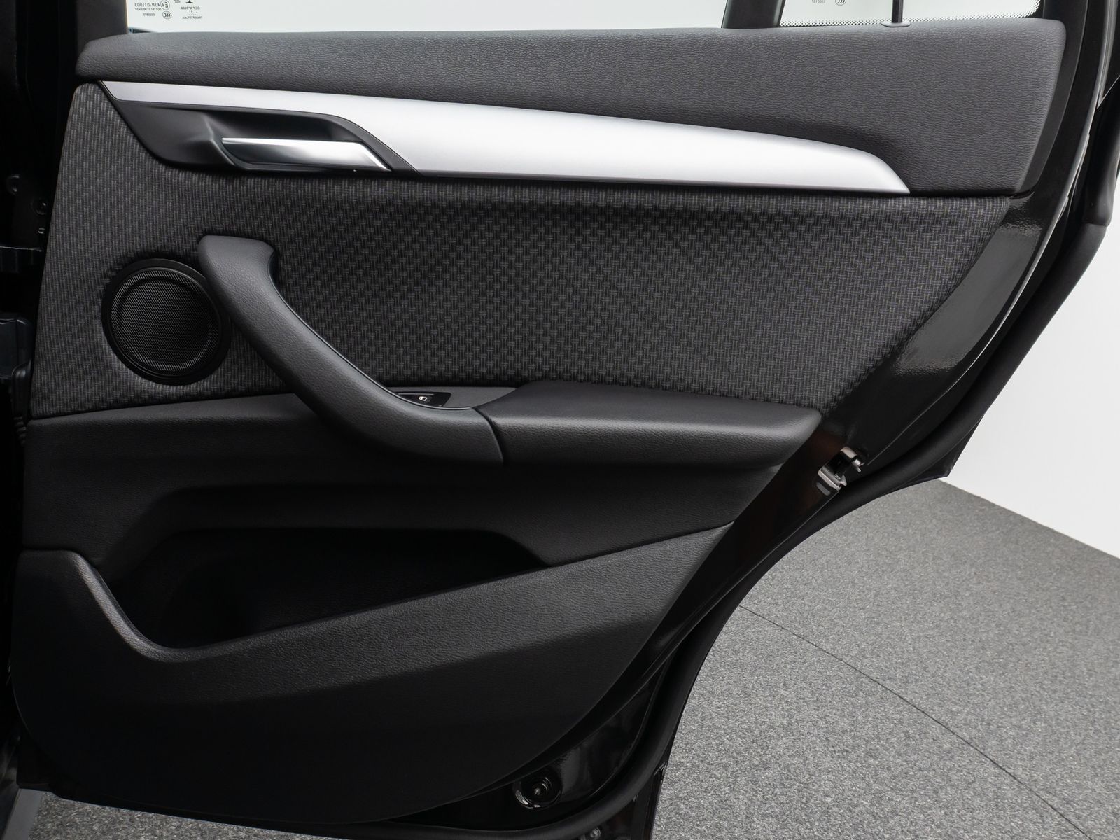 Fahrzeugabbildung BMW X1 xD25e Parkassist DAB Lordos Geschwindigkeitsr