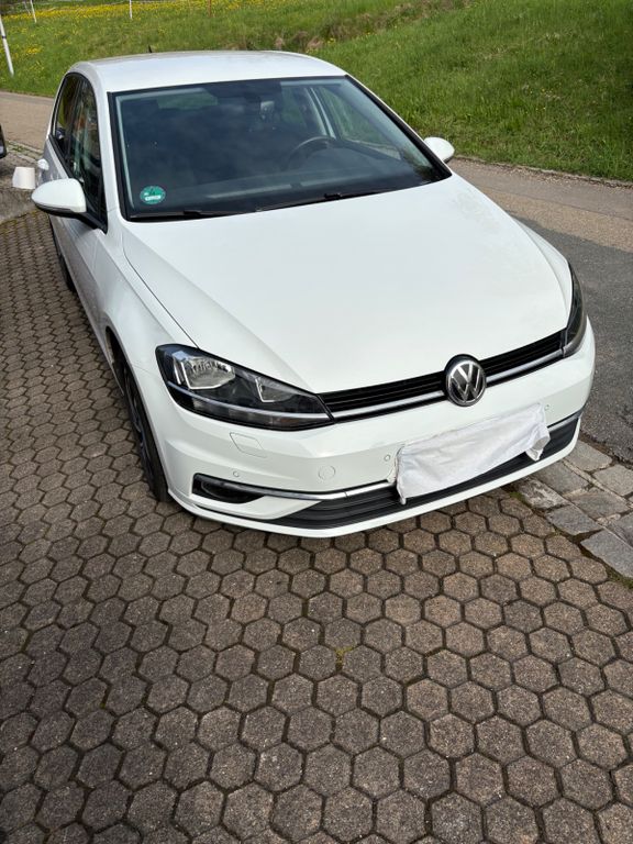Image of Volkswagen Golf