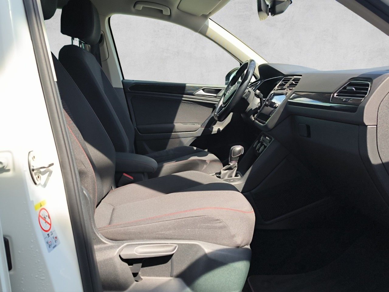 VW Tiguan Sound 4Motion AHK Navi - Bild 19