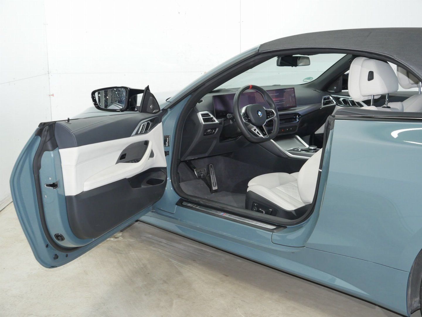 Fahrzeugabbildung BMW M440i xDrive HK HiFi Adap. LED Adap. M Fahrwerk