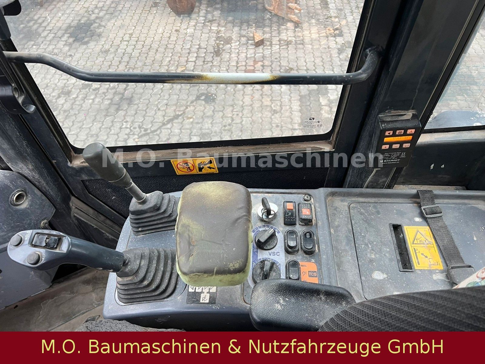 Fahrzeugabbildung Komatsu WA 250  PZ-6/ SW / AC / ZSA