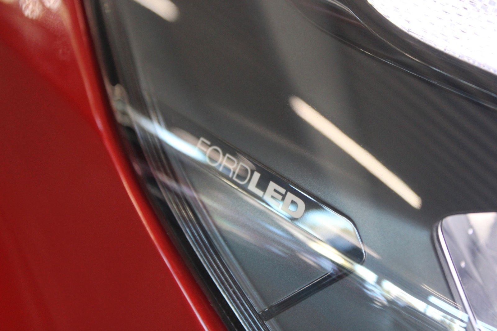 Fahrzeugabbildung Ford NUGGET L1 Titanium Aut. MARKISE + Aufstelldach
