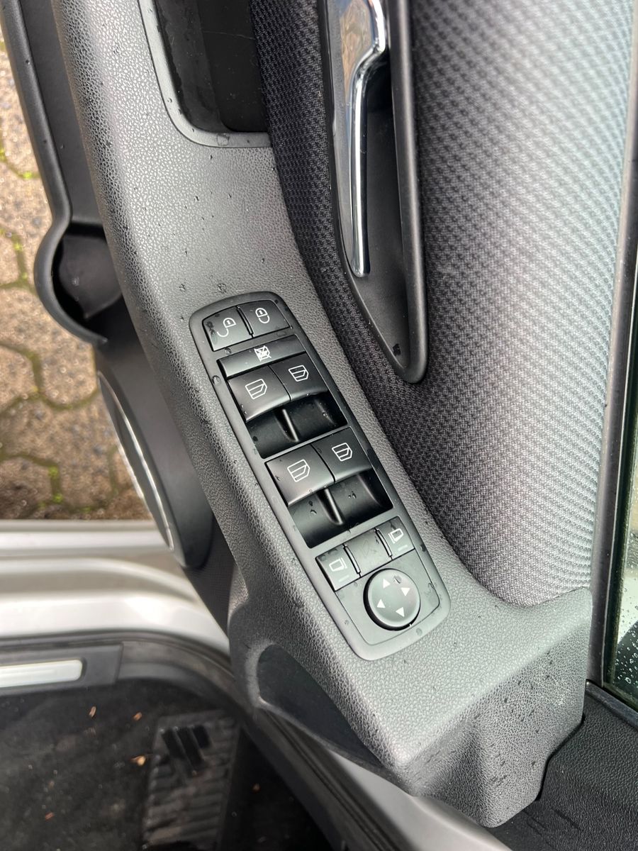 Fahrzeugabbildung Mercedes-Benz A 180 CDI ELEGANCE AUTOMATIK GETRIEBE NOTLAUF
