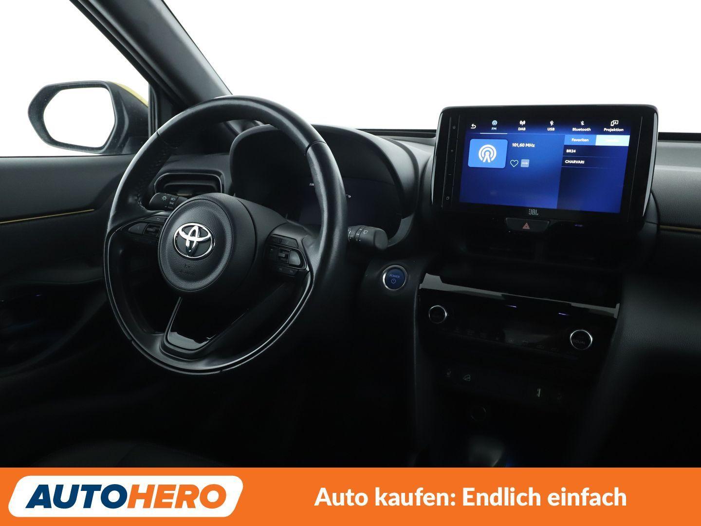 Toyota Yaris Cross 1.5 Hybrid AWD-i Premiere Edition, миниатюра 12