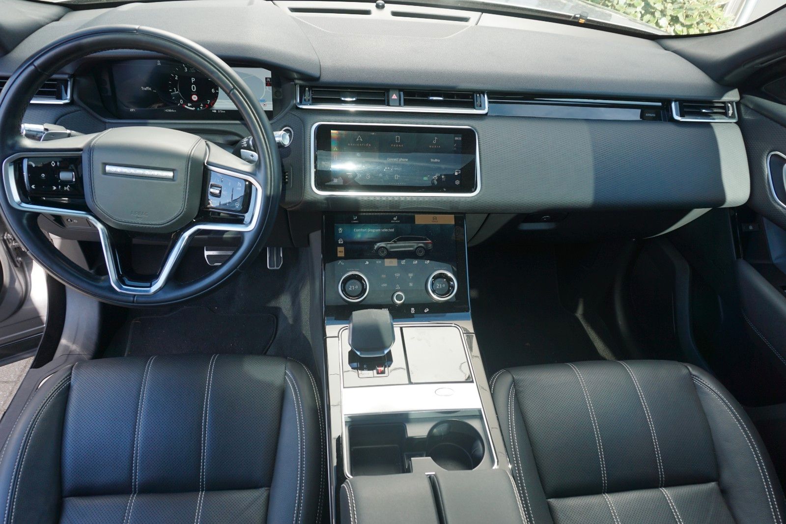 Land Rover Range Rover Velar R-Dynamic SE imagem 3