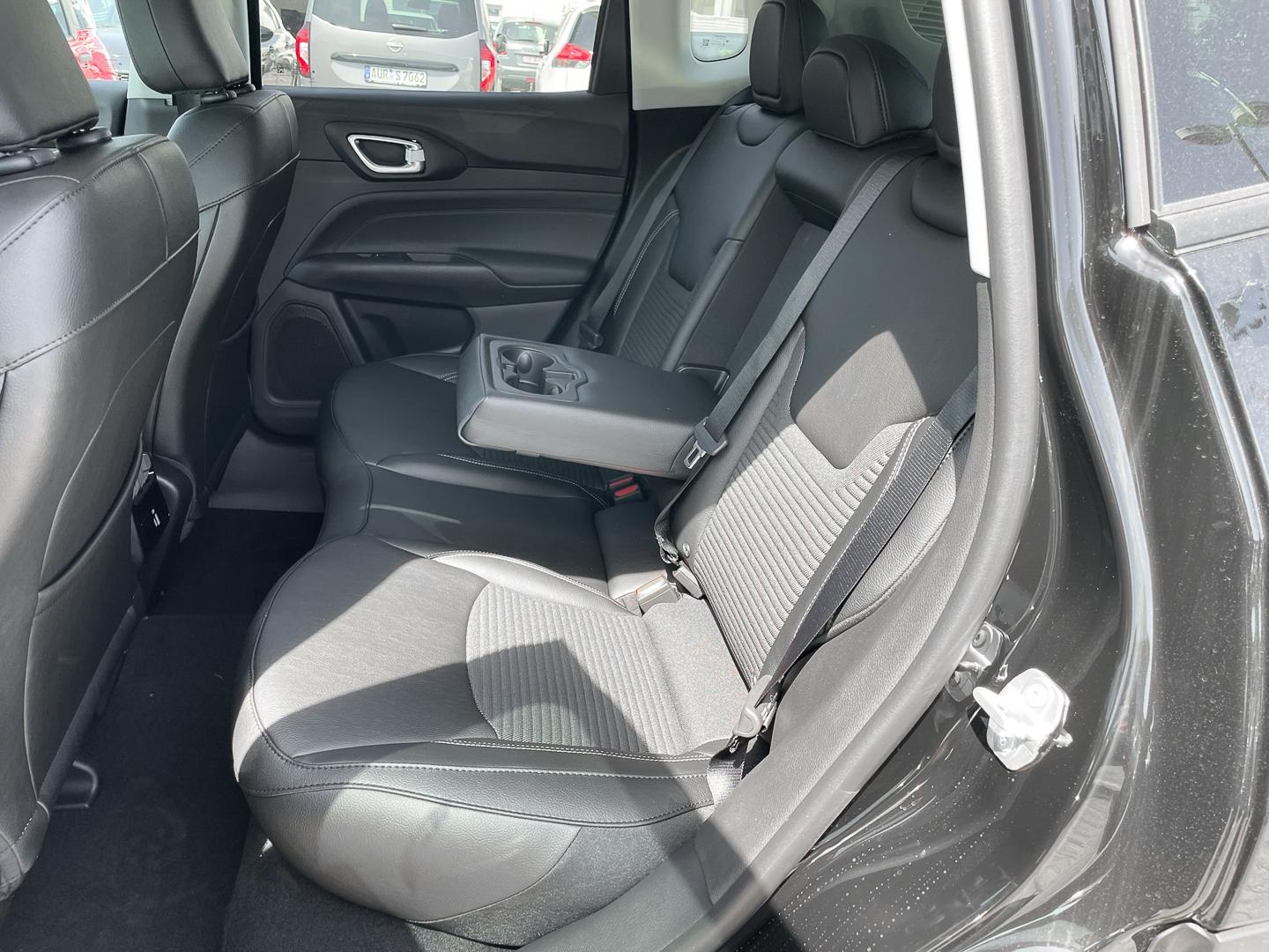Jeep Compass E-HYBRID LIMITED Navi Digitales Cockpit 