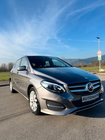 Mercedes-Benz B 200 B -Klasse B 200 LED Automatik Pano Kamera