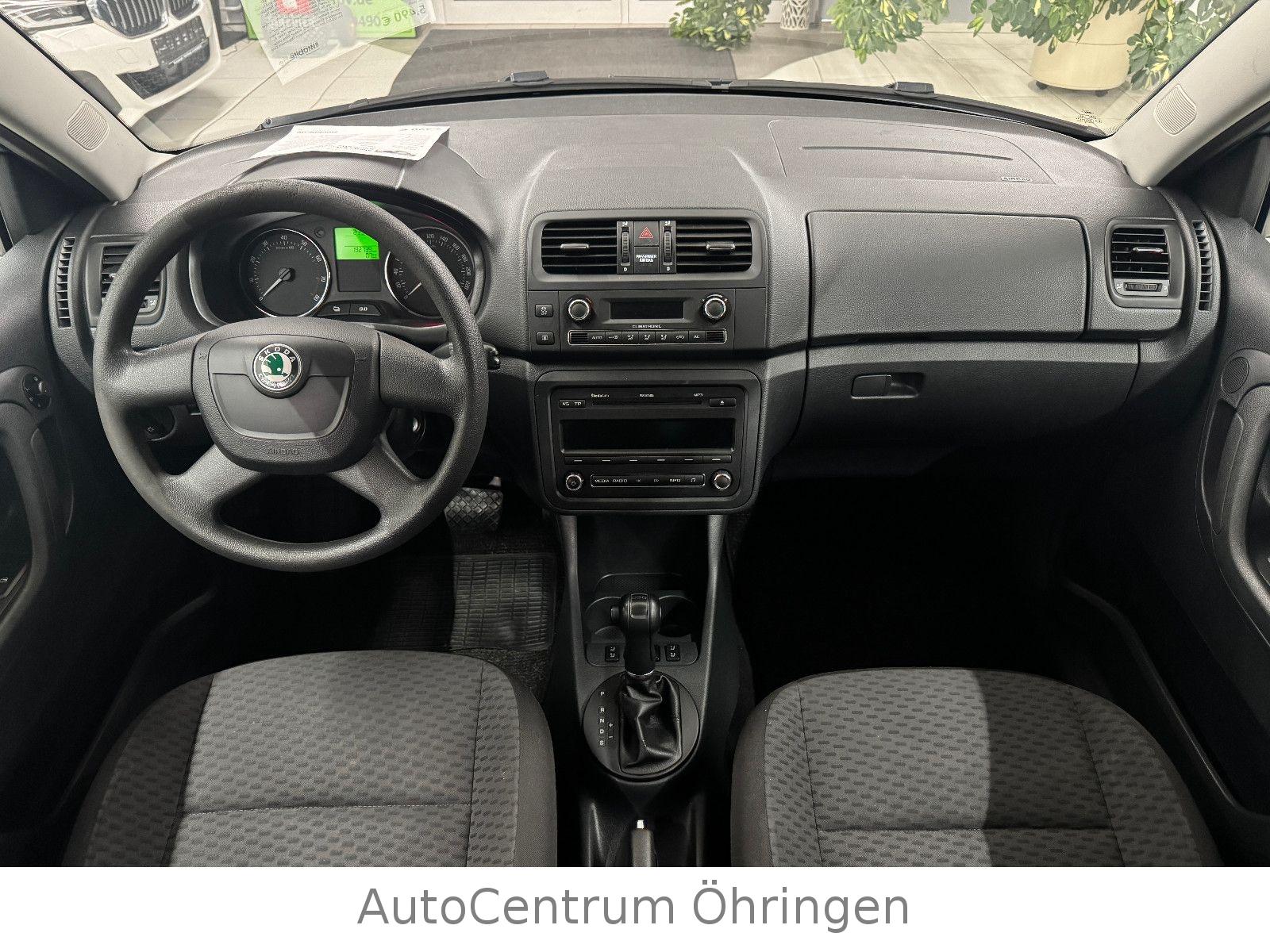Skoda Fabia 2012 — photo 15