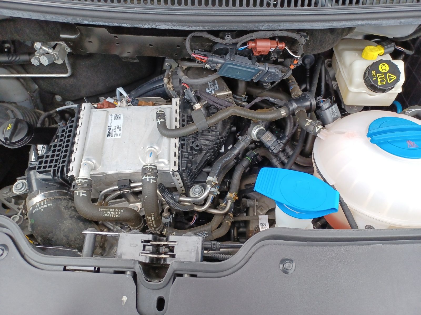 Fahrzeugabbildung Volkswagen T6 Multivan T6.1 TDI Family KLIMA VORB. AHK PDC