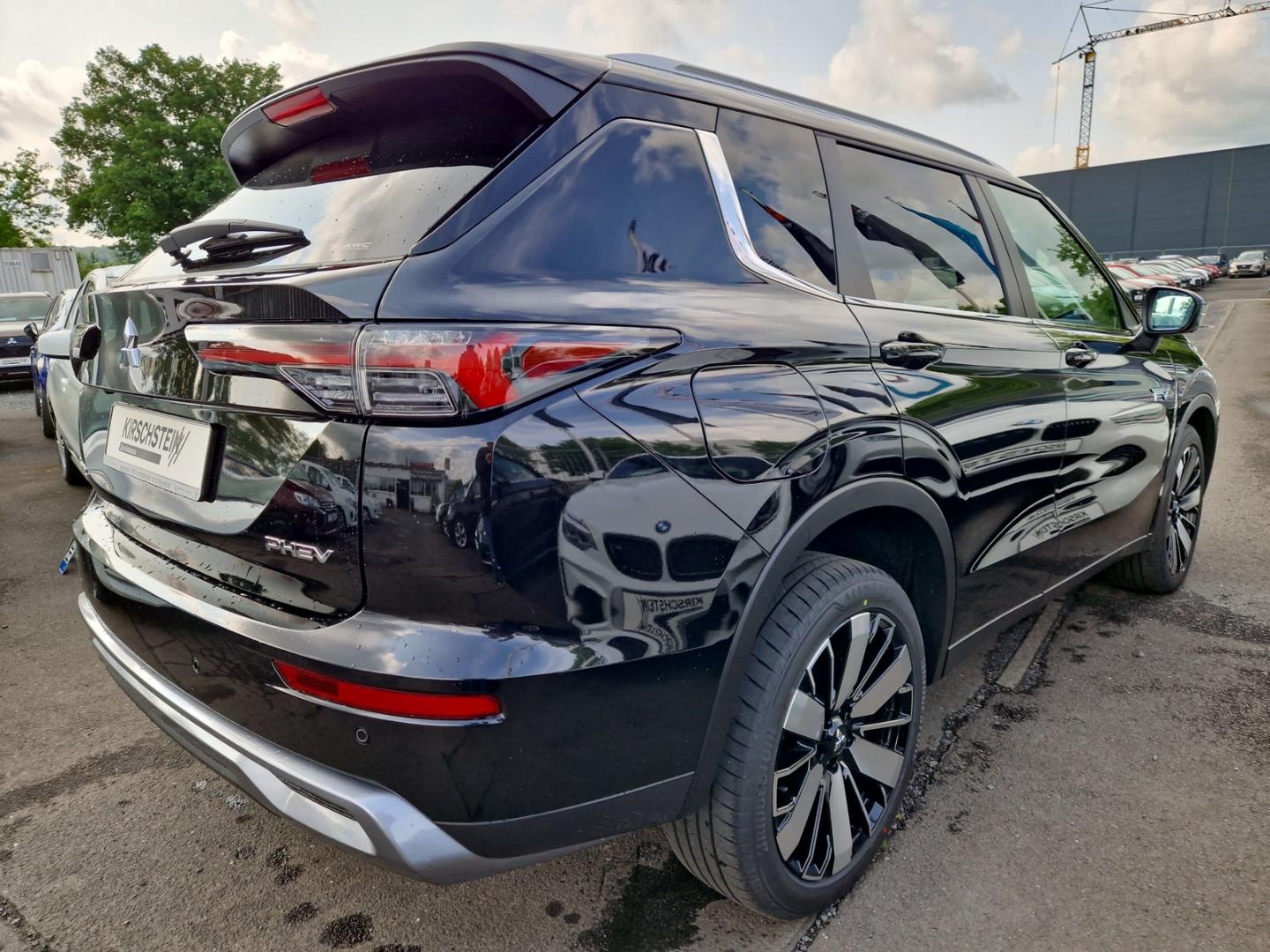 Mitsubishi Plug-in Hybrid Outlander Intro 4WD *Aktion!*, миниатюра 29