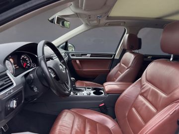Volkswagen Touareg - 9