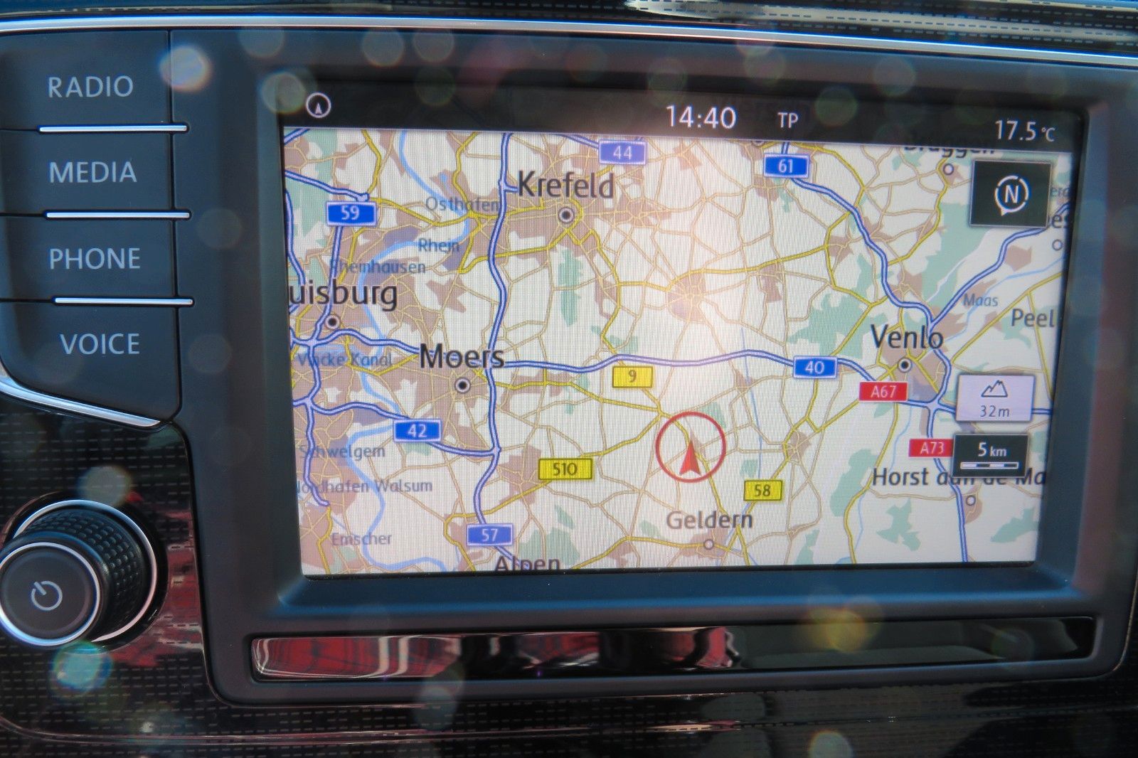 Fahrzeugabbildung Volkswagen Golf Sportsvan DSG SOUND SITZH. PDC ACC AHK